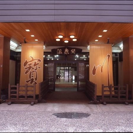 Готель Takaragawa Onsen Ousenkaku Мінакамі Екстер'єр фото
