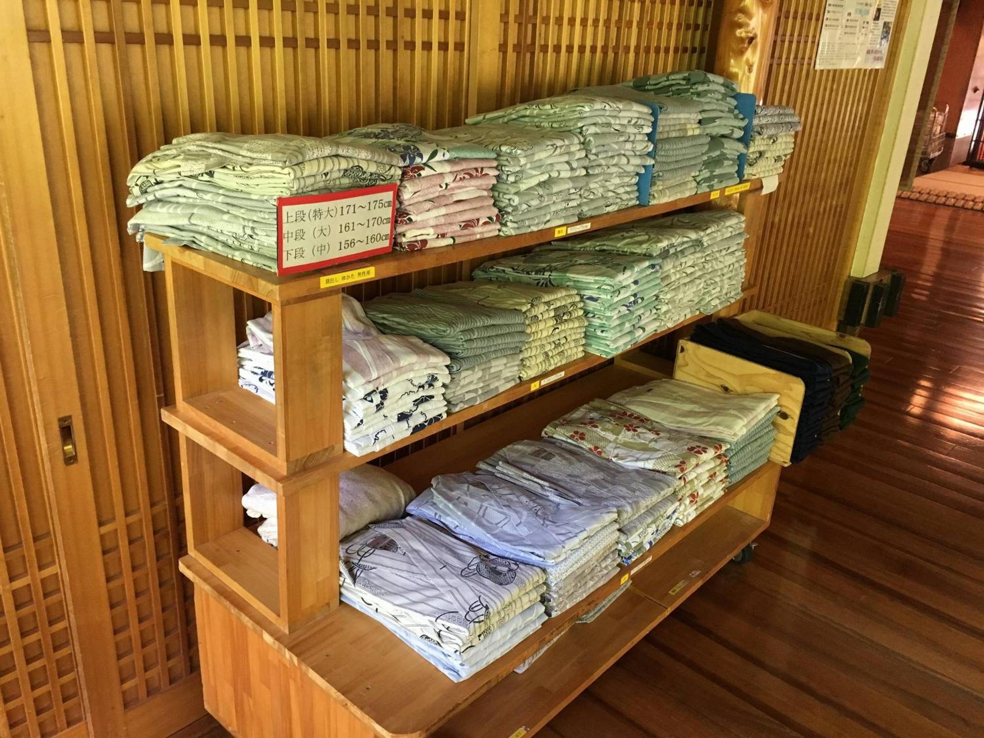 Готель Takaragawa Onsen Ousenkaku Мінакамі Екстер'єр фото