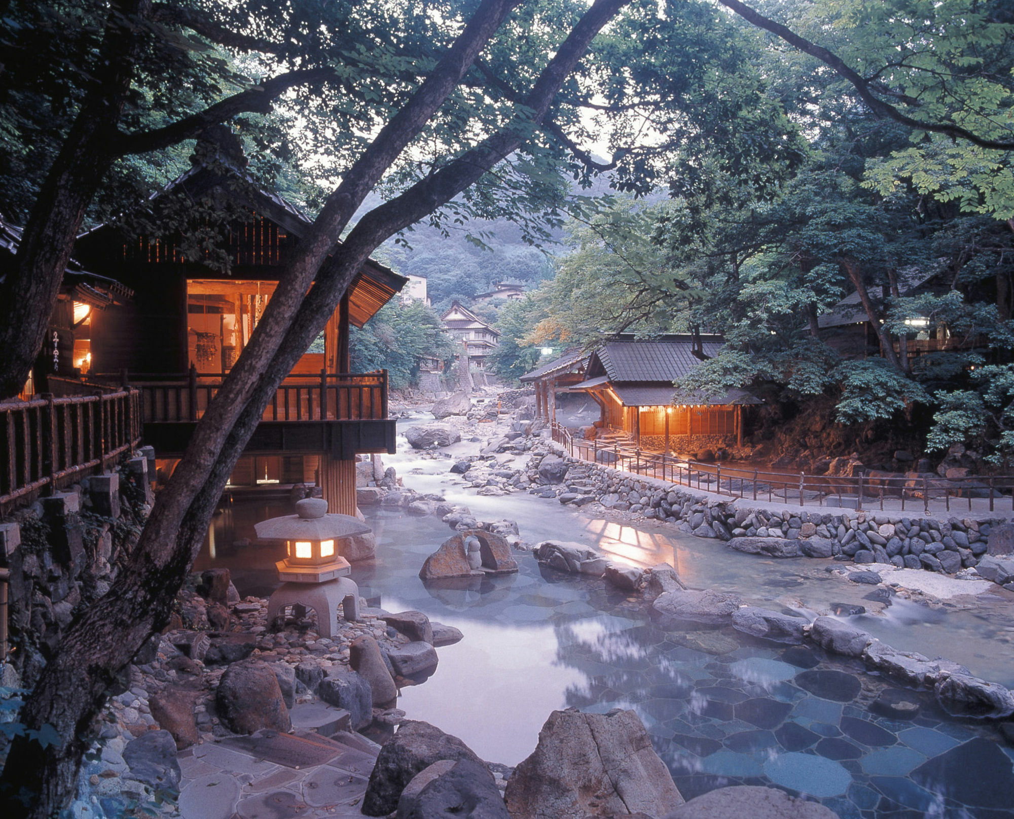 Готель Takaragawa Onsen Ousenkaku Мінакамі Екстер'єр фото